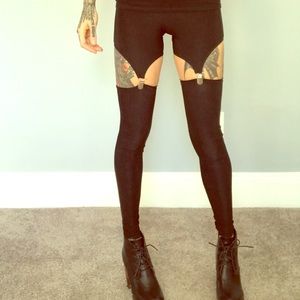 Black stretchy garter clip leggings